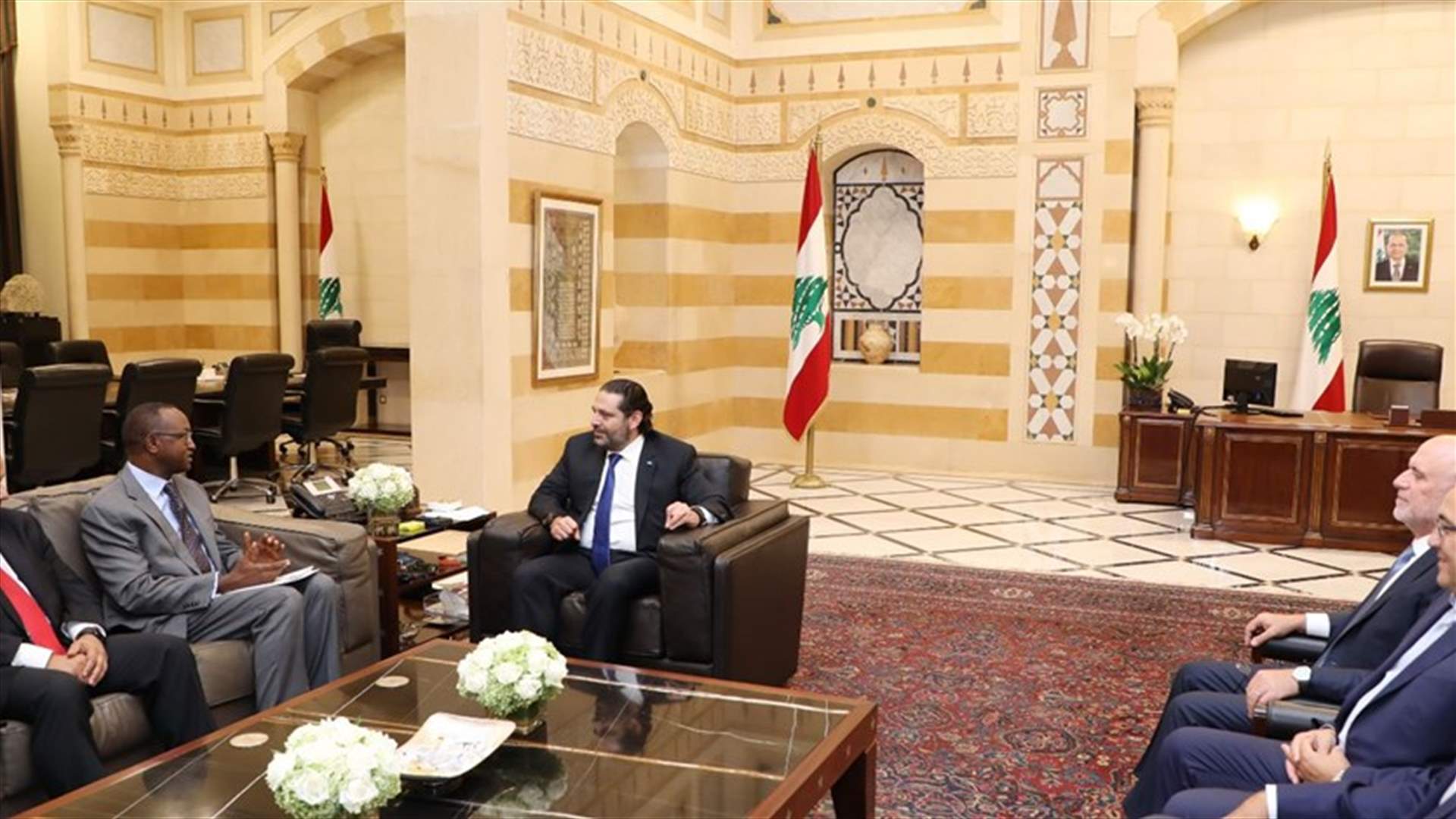الحريري عقد اجتماعًا للبحث في مشروع توسعة المطار وسبل تنفيذ مشاريع سيدر