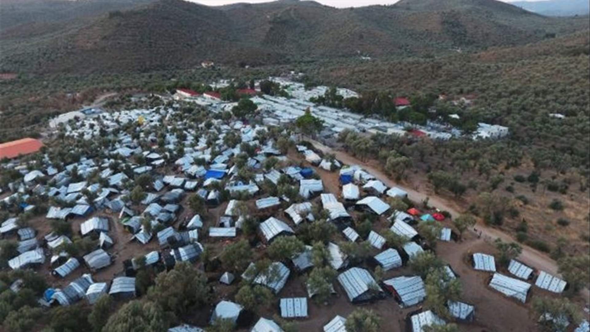 قتيل وجريحان في شجار بين مهاجرين في مخيم باليونان