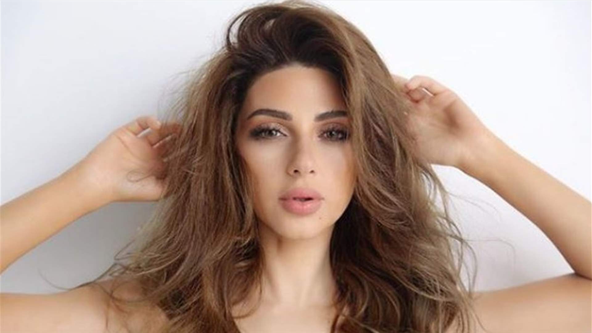 ميريام فارس بفستان "المرايا" من توقيع رامي قاضي (صور)