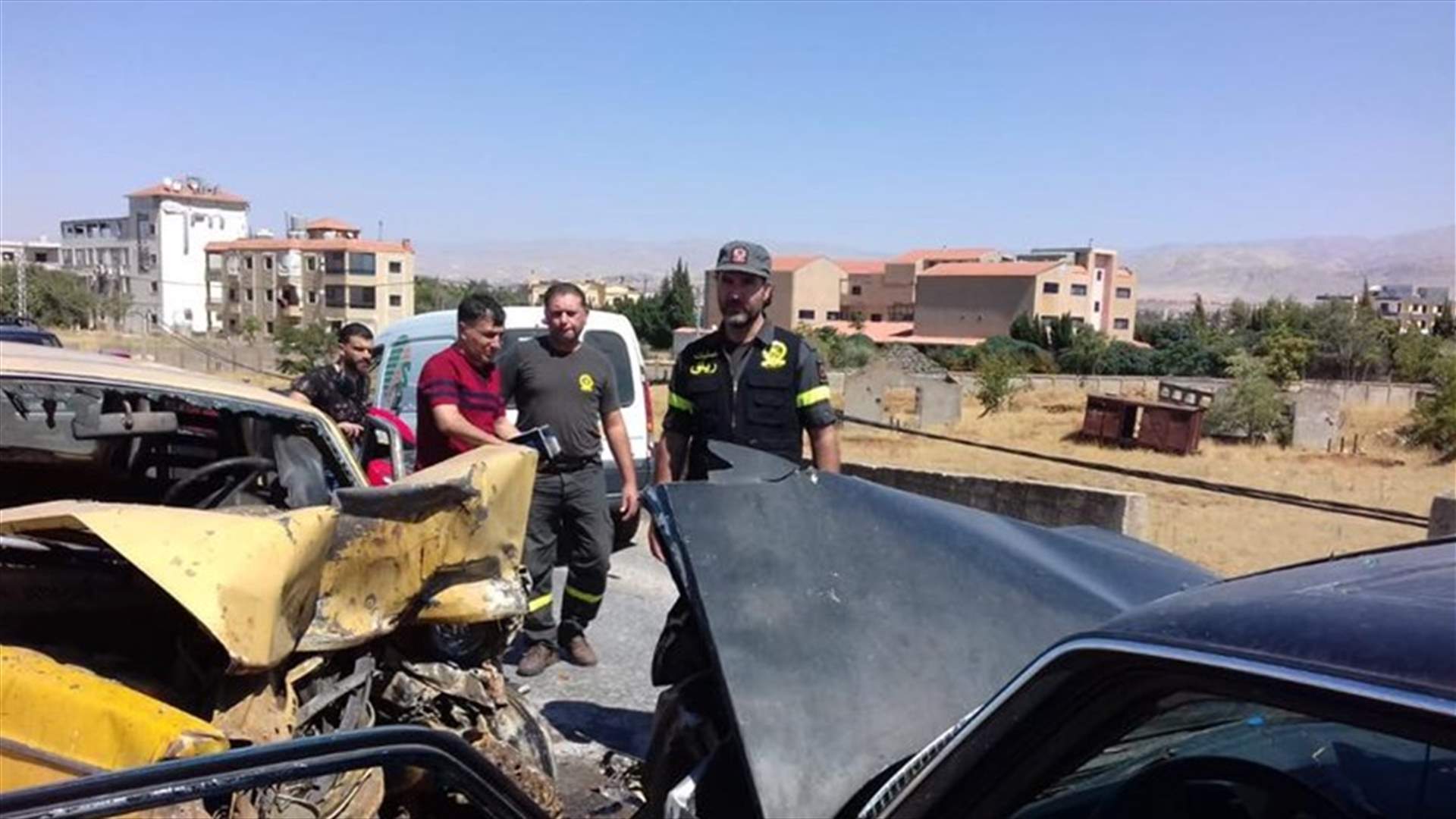 جرحى في حادث سير مروّع على طريق عام رياق (صوَر)