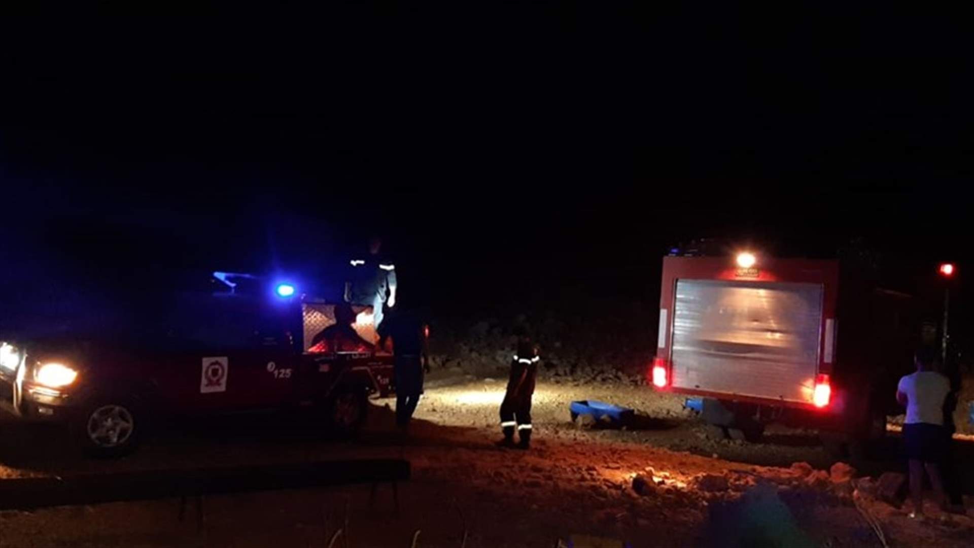 حريق في منطقة الشحل ناتج عن القنابل المضيئة للجيش الاسرائيلي غربي شبعا (صورة)