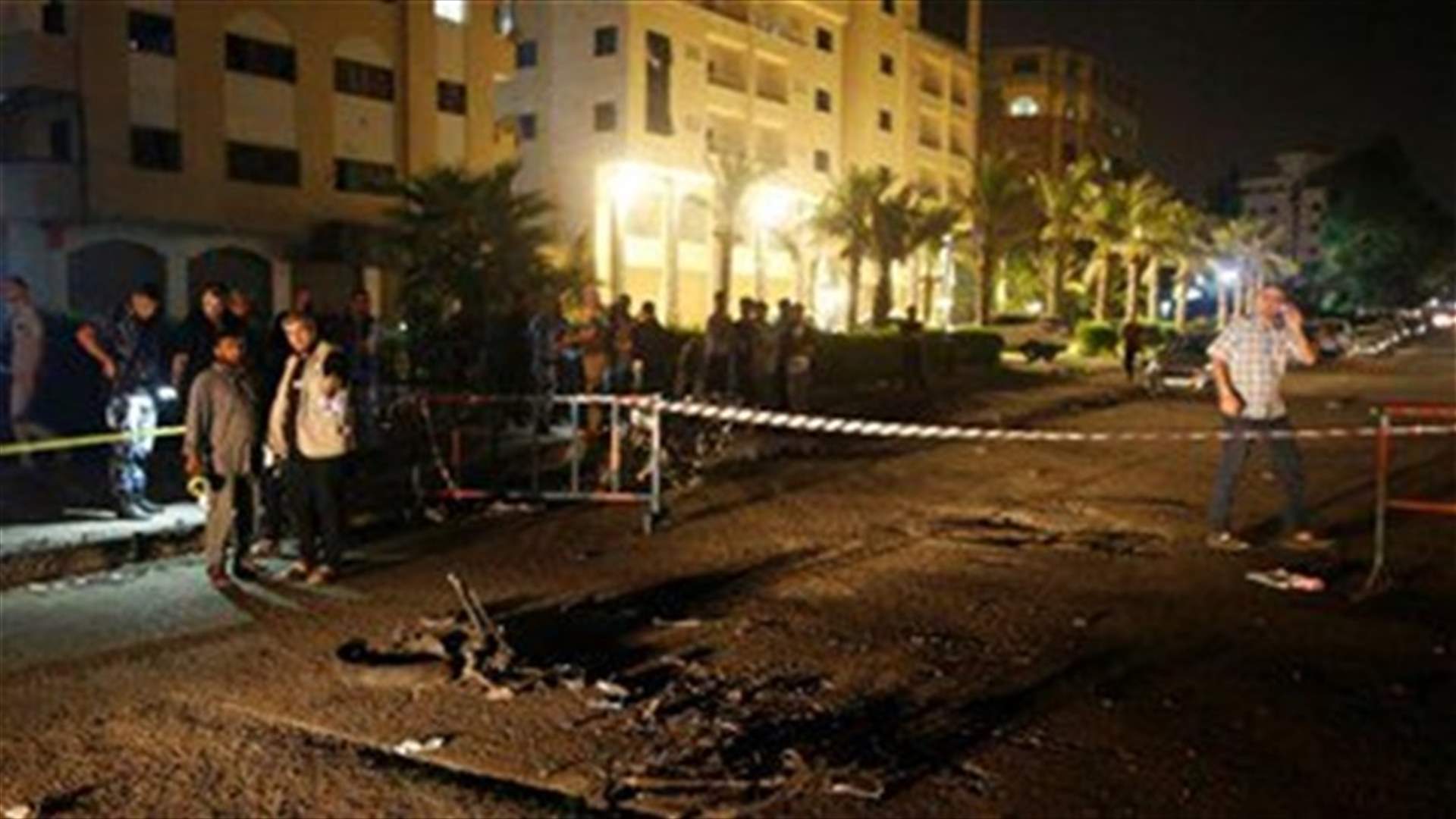 Explosions hit Gaza police checkpoints, three dead -officials
