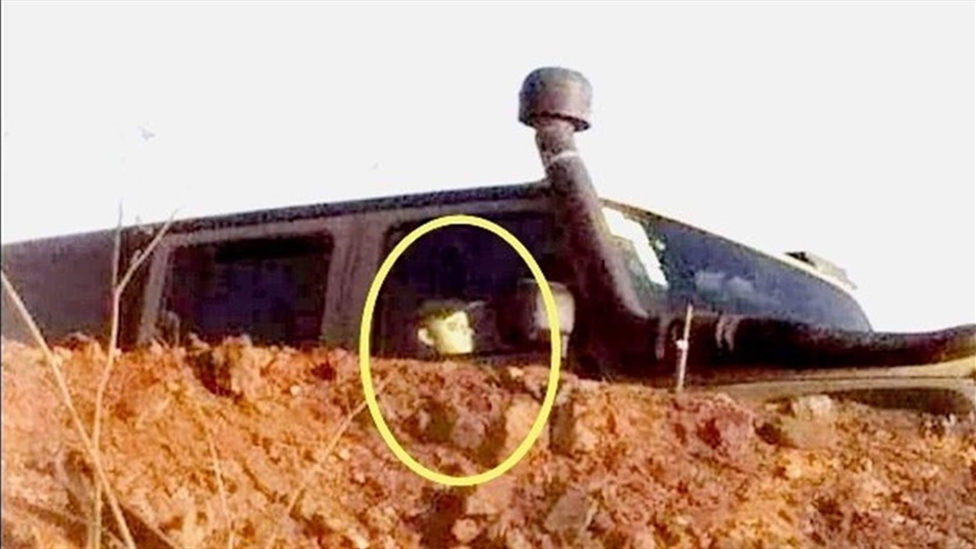 مراسل قناة المنار علي شعيب يكشف عن &quot;فضيحة&quot; داخل آليات الجيش الإسرائيلي على الحدود