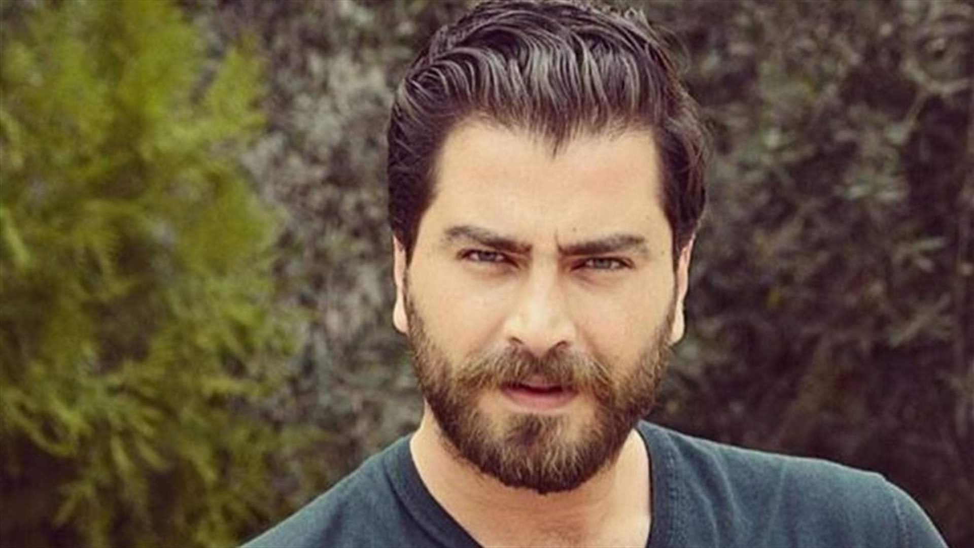 زوجة معتصم النهار تُفاجئ الجمهور في أوّل ظهور لها.. ما فعلته أشعل الإنترنت (فيديو)