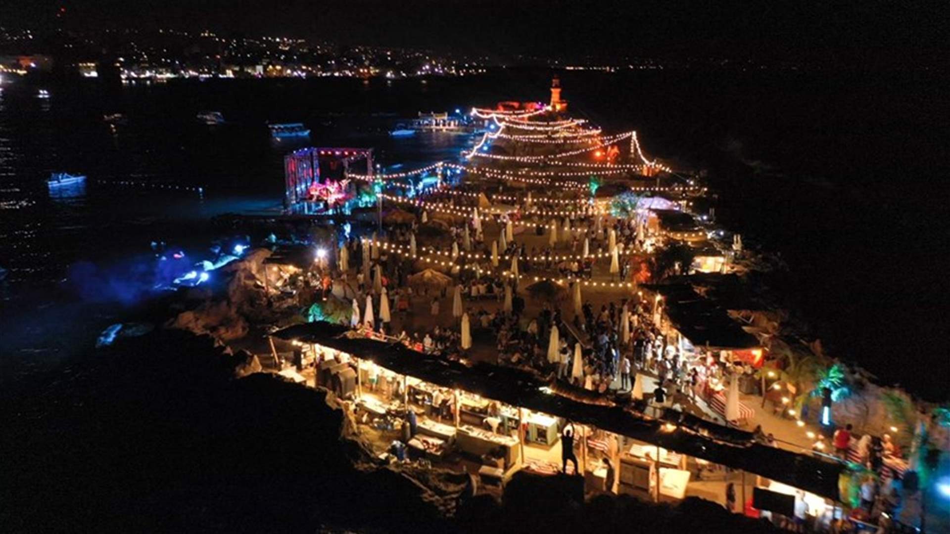 لقطات جوية لجزيرة "الزيرة" في صيدا من مهرجان "سوق الأكل"