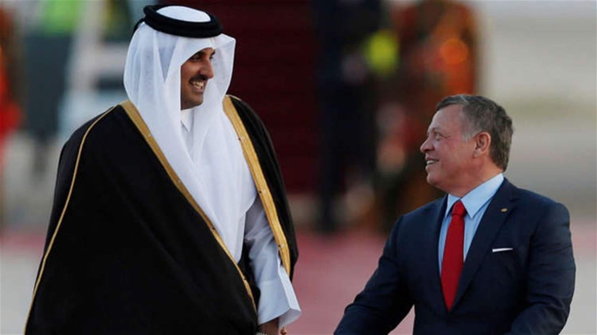العاهل الأردني يبحث في اتصال هاتفي مع أمير قطر سبل تطوير العلاقات بين البلدين