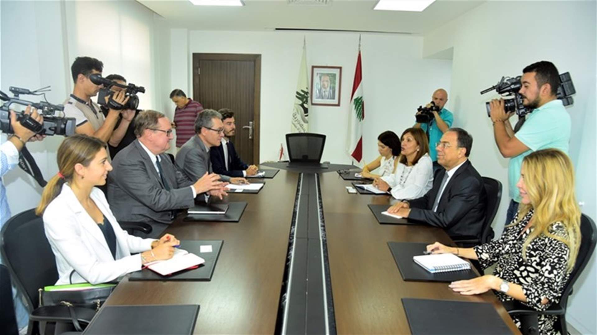 بطيش استقبل دوكان: المبعوث الفرنسي كان مطمئنا الى التحسس بالمسؤولية في لبنان