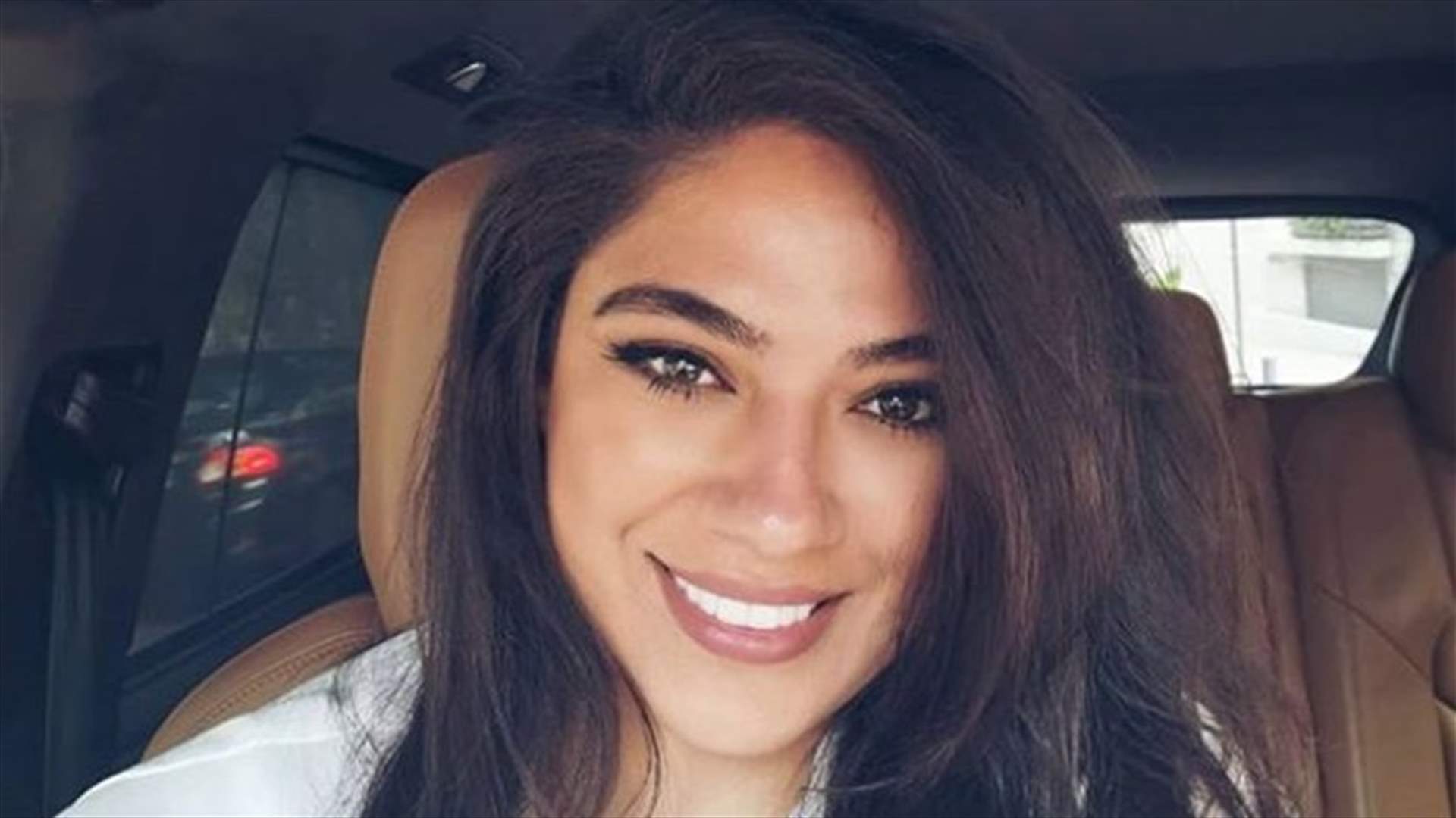 ملكة جمال لبنان السابقة نادين نجيم تكشف سرّاً.. 13 عاماً من الحبّ وخلاف على شق الفستان!