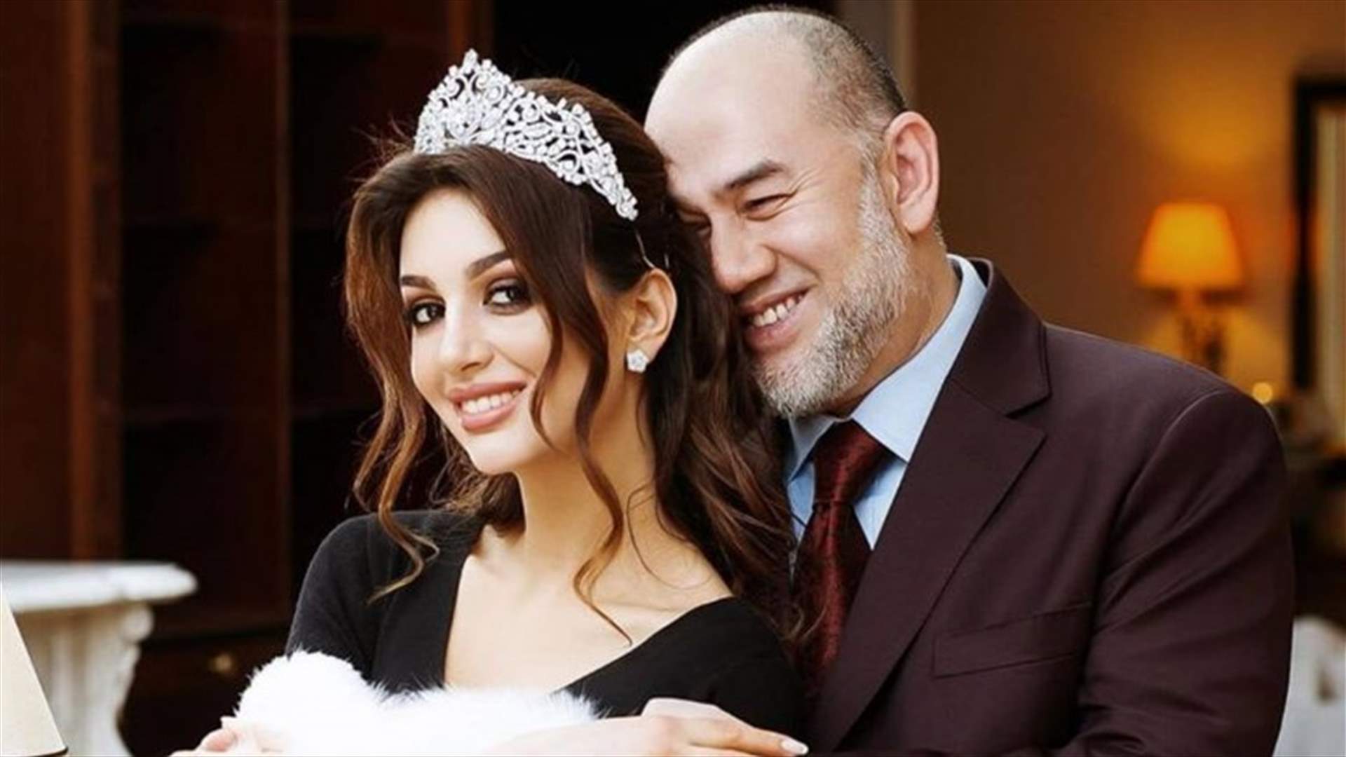 ملكة جمال موسكو تخرج عن صمتها بعد طلاقها من ملك ماليزيا السابق (صورة)
