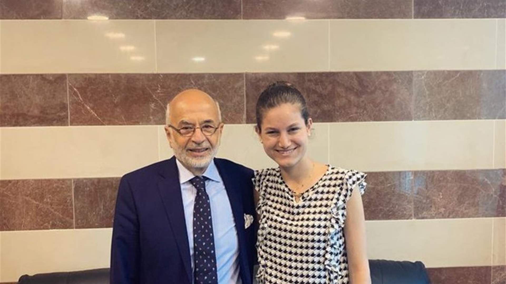 شهيب يغرّد عن الطالبة المتفوقة جويل علي ضامن...