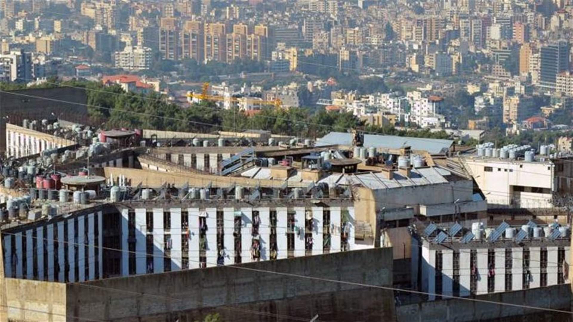 هاتفان خلويان داخل تلفاز في سجن رومية... وتغليف ورق الكاربون يفشل ( صوَر)