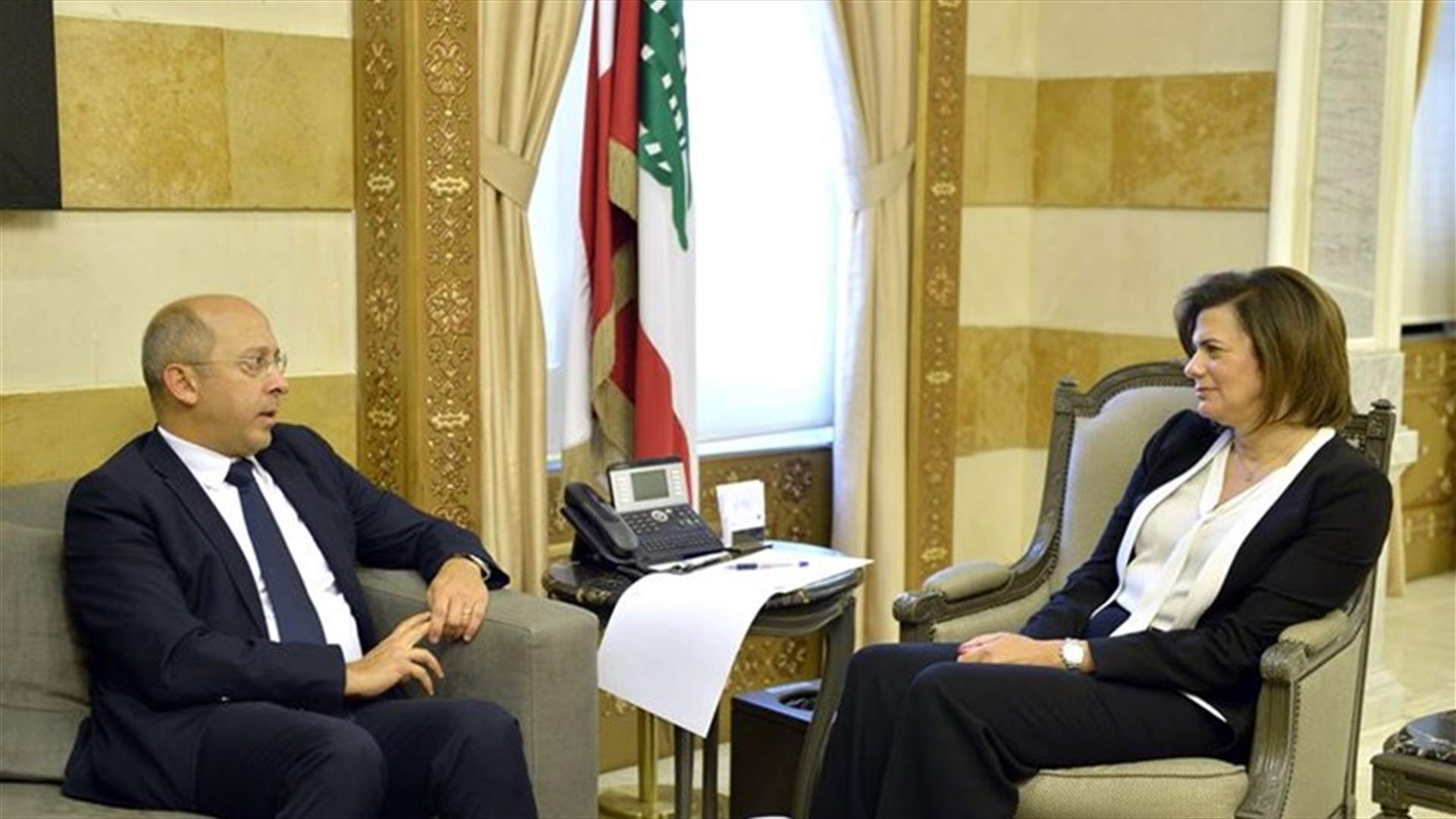 الحسن عرضت انتخابات البلديات المنحلة مع الان عون واستقالة 6 اعضاء من بلدية عرسال مع الحجيري