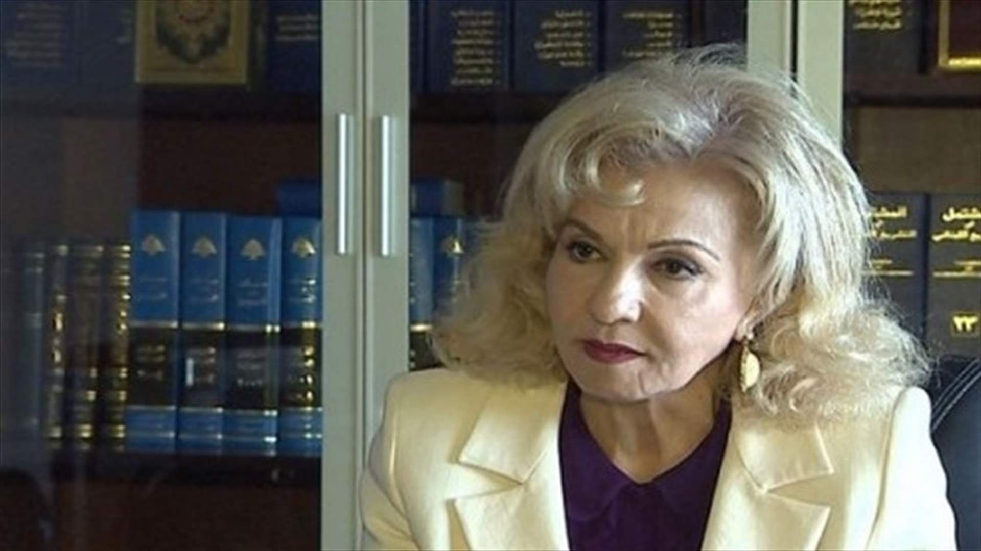 قاسم يلتقي بشرى الخليل بعد قليل... فهل تعزف الأخيرة عن الترشح؟