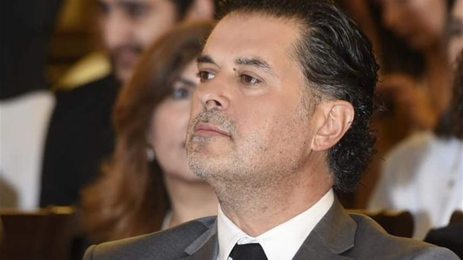 ردّ ناري من راغب علامة على أفيخاي أدرعي بعد تغريدة الأخير عن "طار البلد"