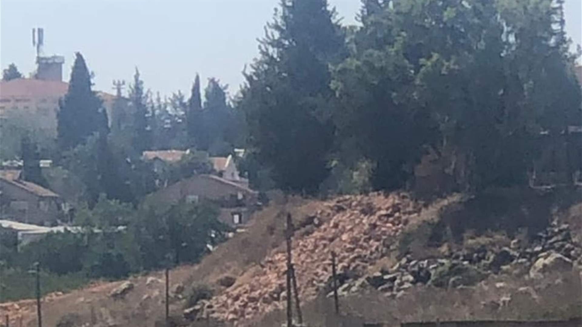 الجيش الإسرائيلي استأنف الحفريات ورفع السواتر قبالة متنزهات الوزاني