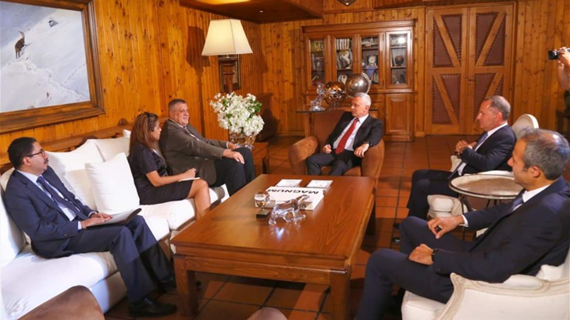 سليمان فرنجية عرض مع كوبيش الأوضاع السياسية والأمنية والاقتصادية