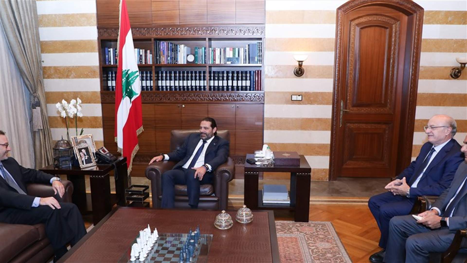 الحريري عرض مع شينكر المستجدات في لبنان والمنطقة