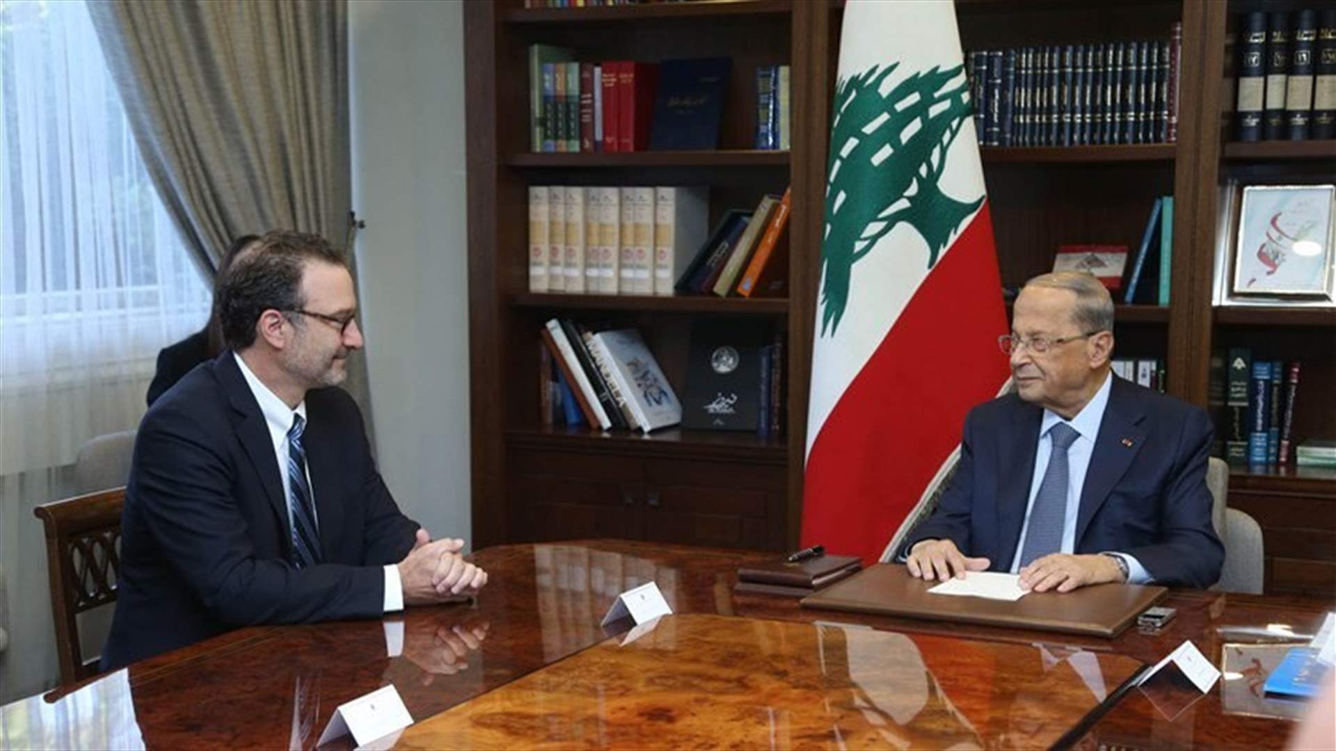 Aoun meets with Schenker in Baabda palace