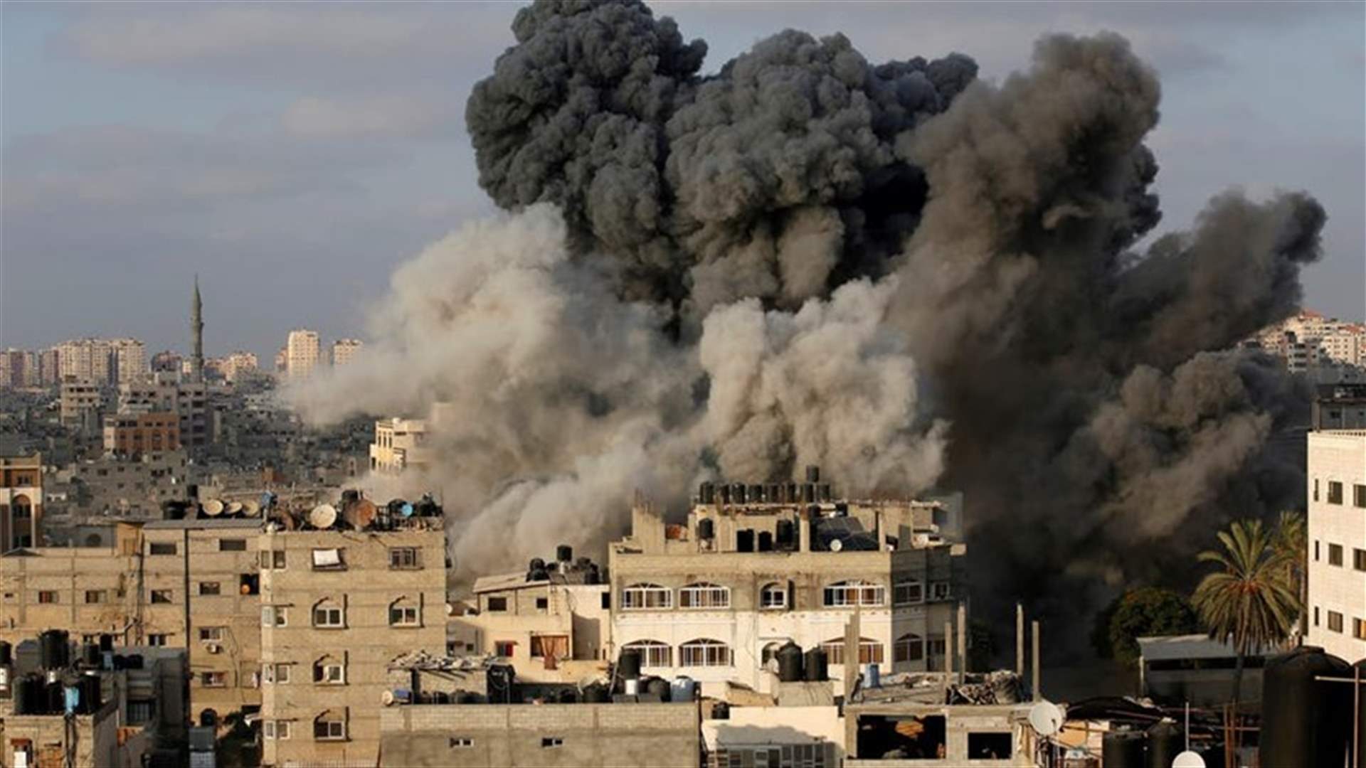 إسرائيل تقصف أهدافا لحماس في غزة