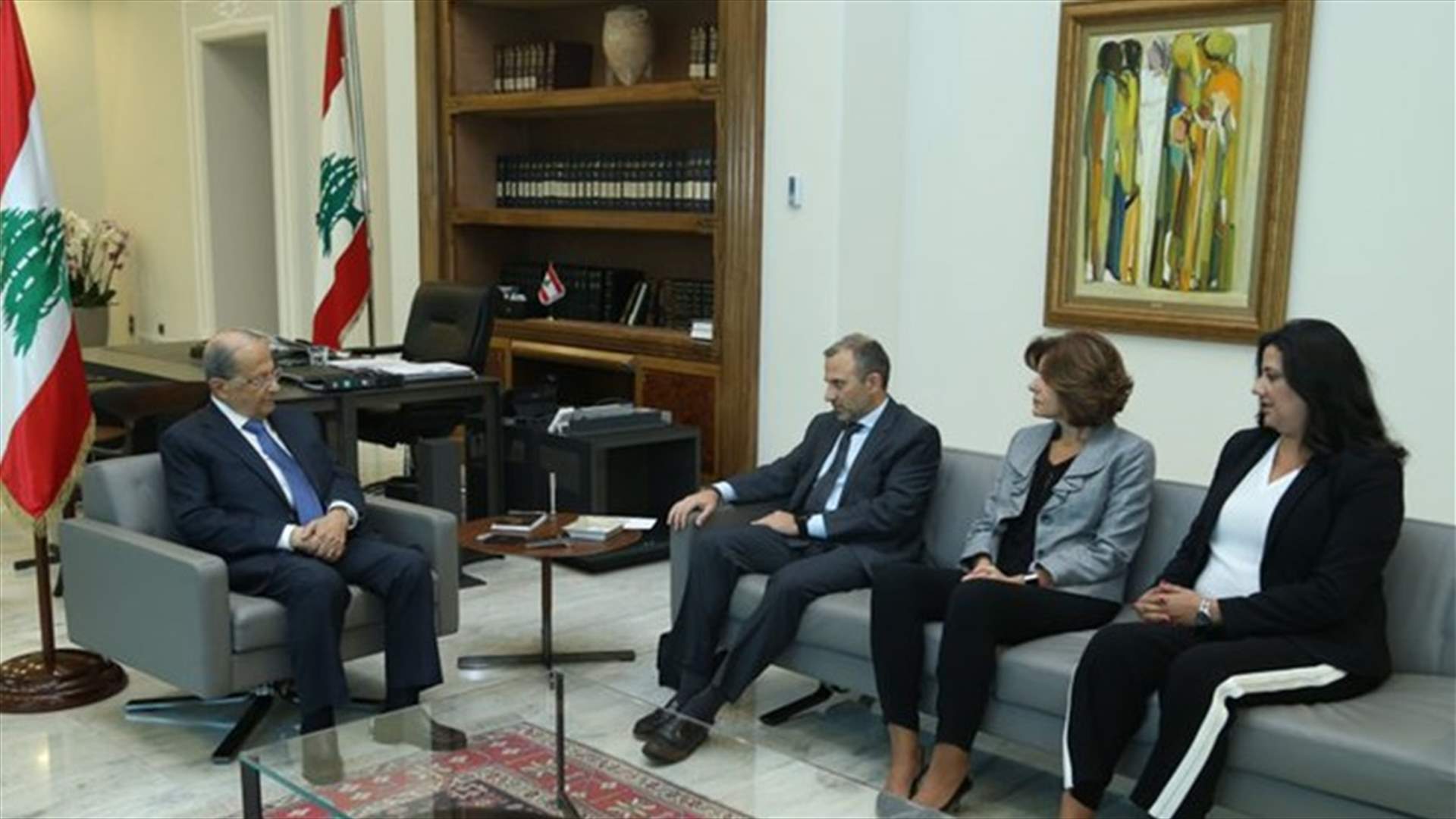 الرئيس عون استقبل رئيس التيار الوطني الحر الوزير جبران باسيل مع نائبتي رئيس التيار مي خريش ومارتين كتيلي