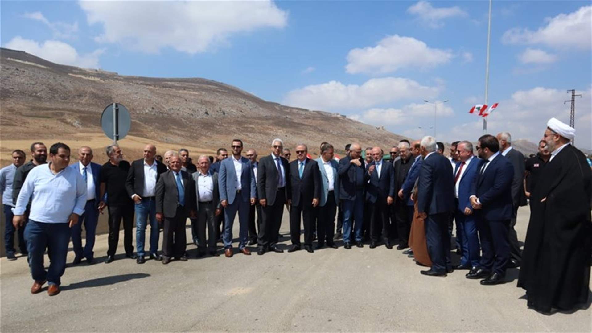 خليل يفتتح مع فنيانوس أوتوستراد الإمام الصدر: لن نسمح بتعكير إنجازات المقاومة
