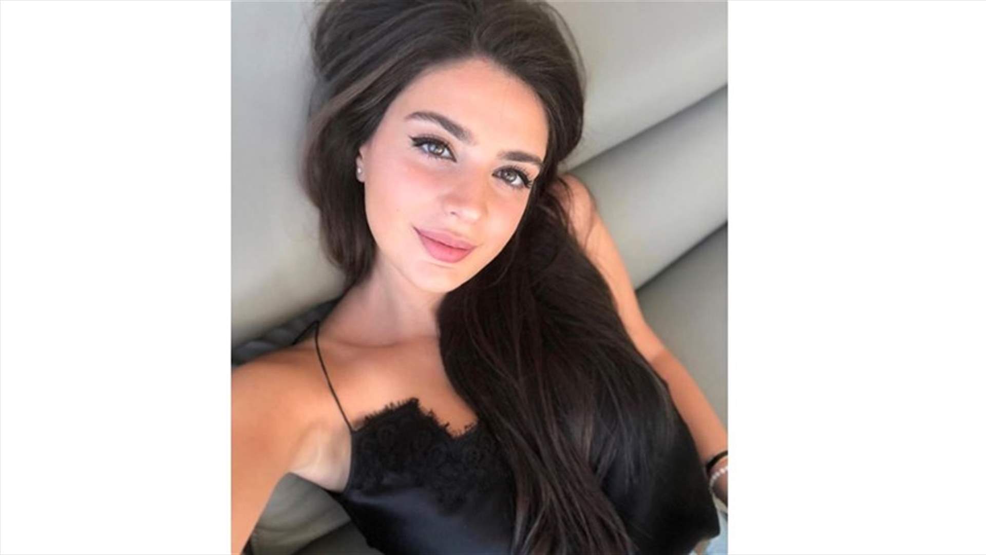 ملكة جمال لبنان السابقة بيرلا حلو تحتفل بتخرجها (صورة)