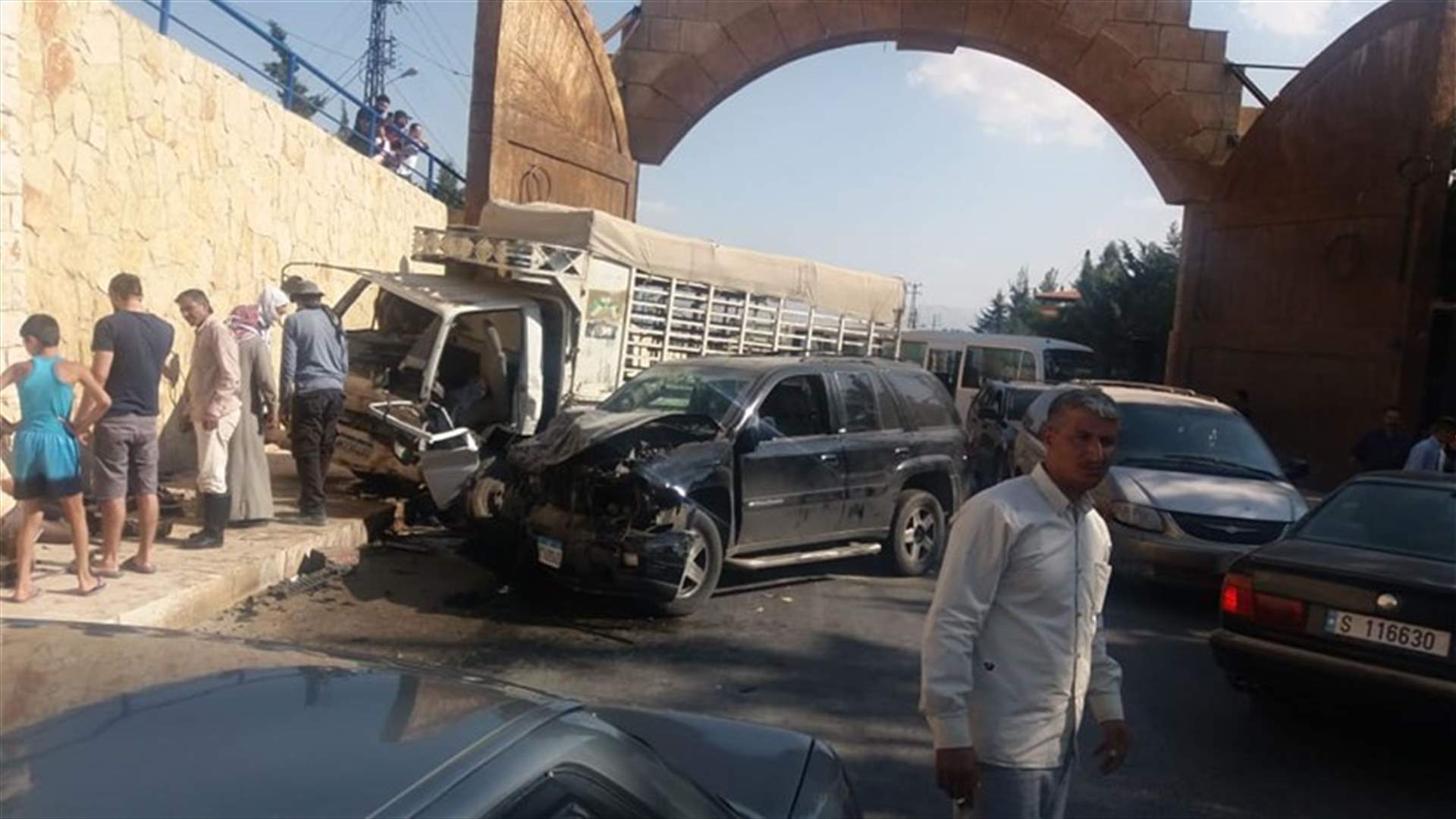 3 جرحى في حادث سير عند مدخل بلدة شمسطار (صورة)