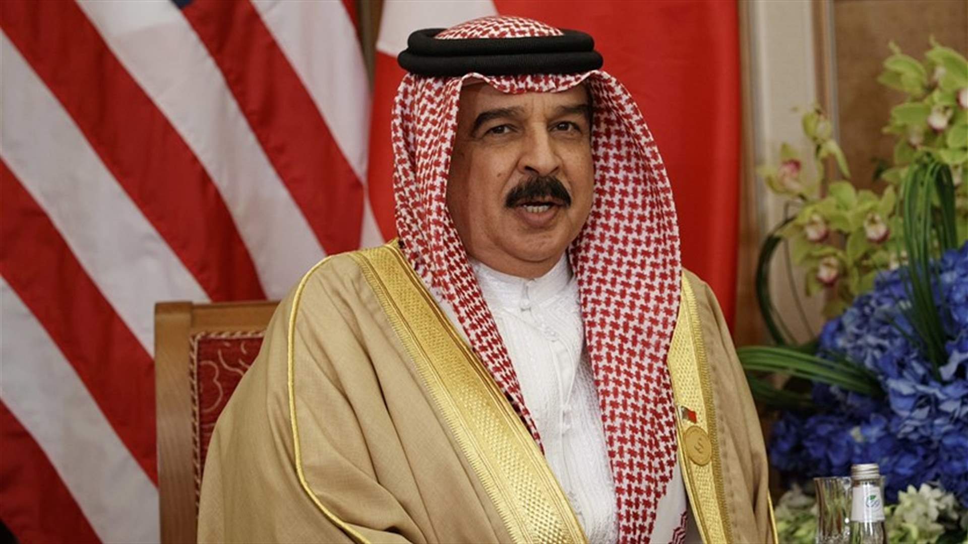 عاهل البحرين يدين الهجمات على منشأتي النفط بالسعودية في اتصال مع الملك سلمان
