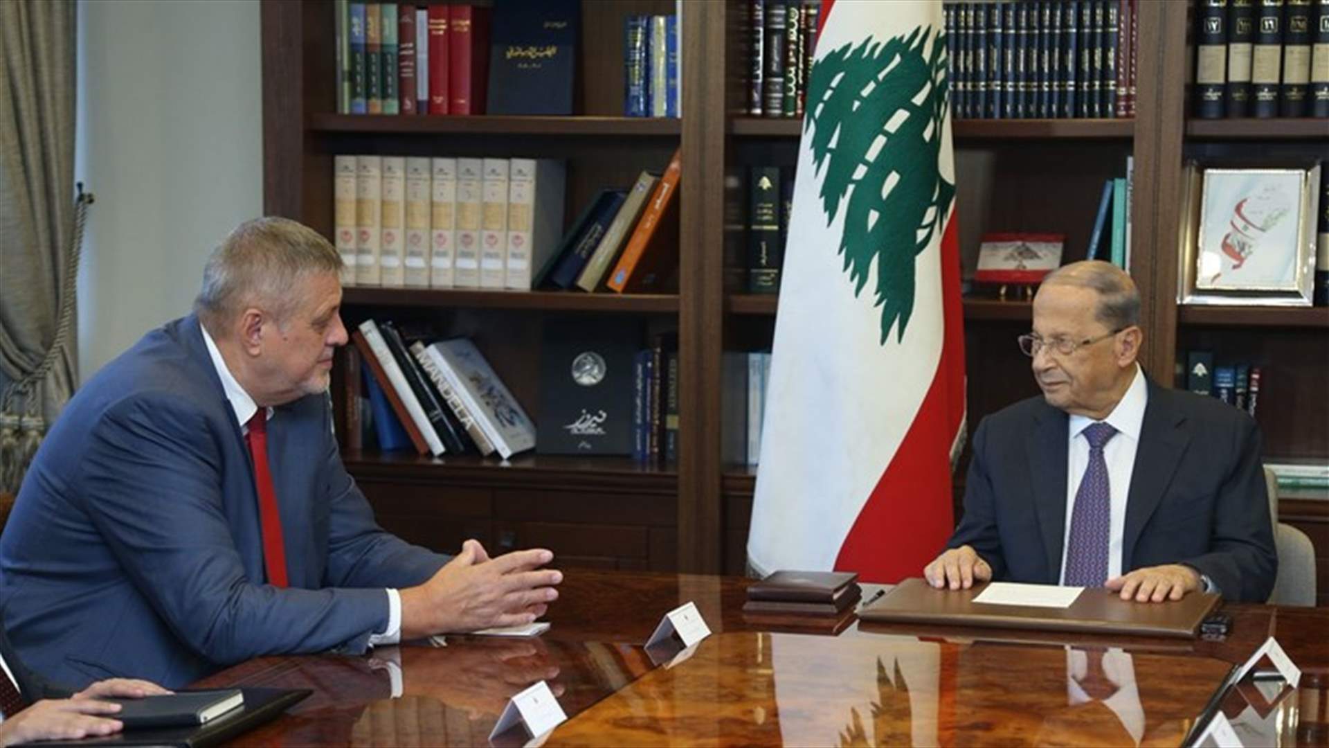 عون عرض مع كوبيتش الوضع في الجنوب وعمل القوات الدولية