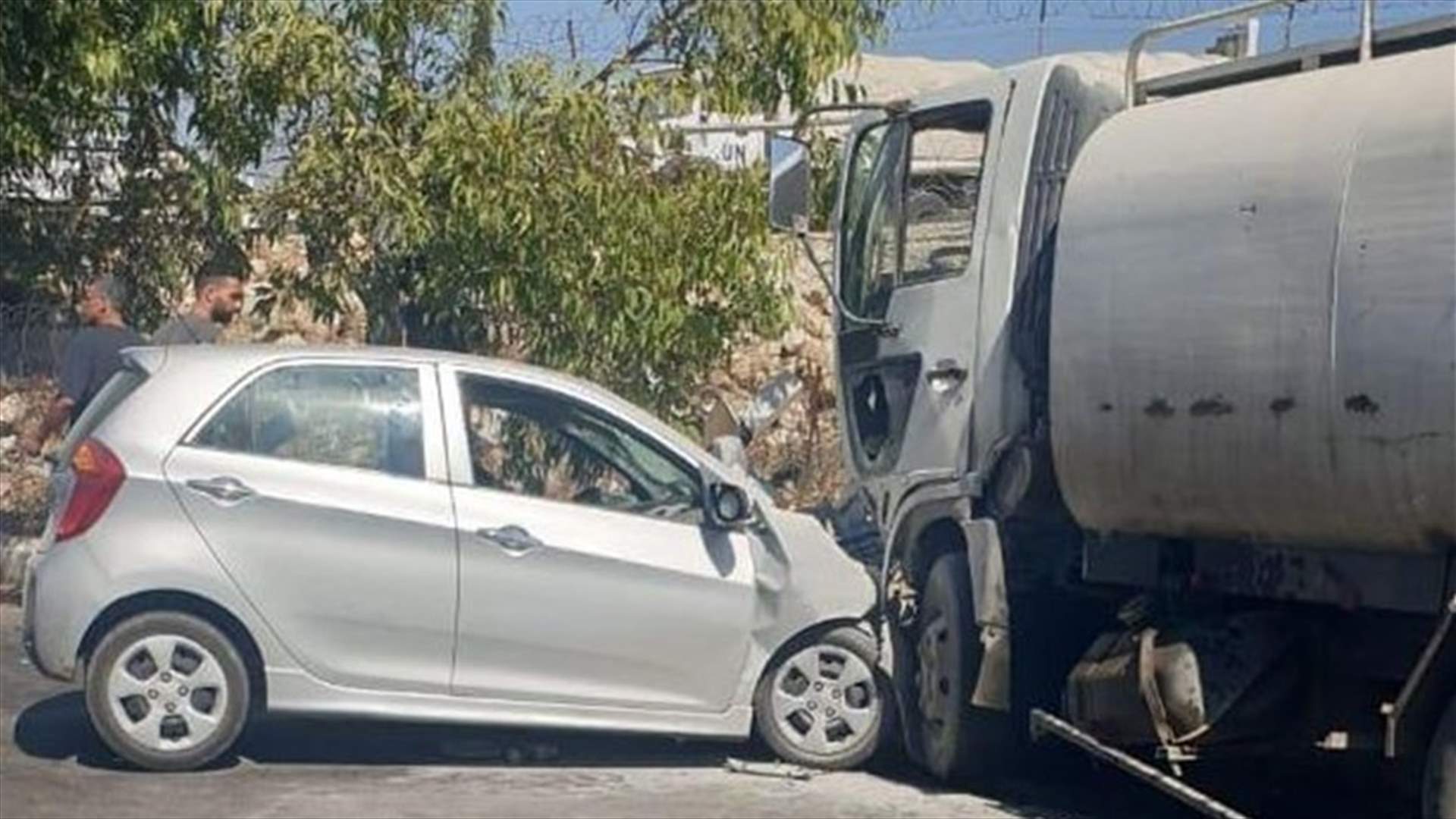 حادث بين شاحنة لليونيفيل وسيارة ... وسقوط قتيل