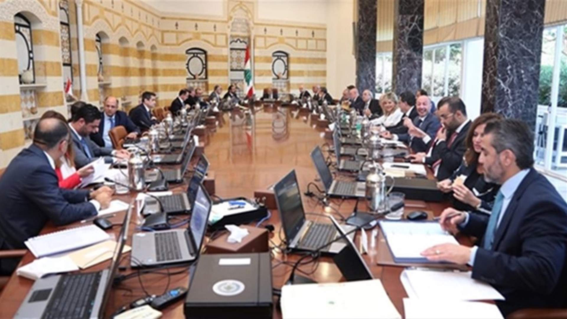 بستاني تعرض في جلسة الحكومة العقبات أمام شركات استيراد النفط عند اجراء تحويلات...