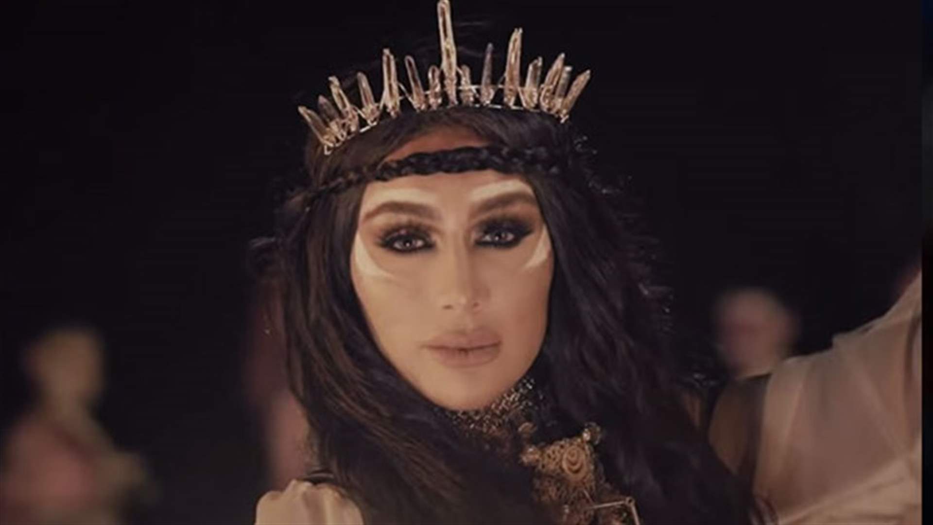 مفاجأة من مايا دياب الى جمهورها... فلتر خاص بها على انستغرام