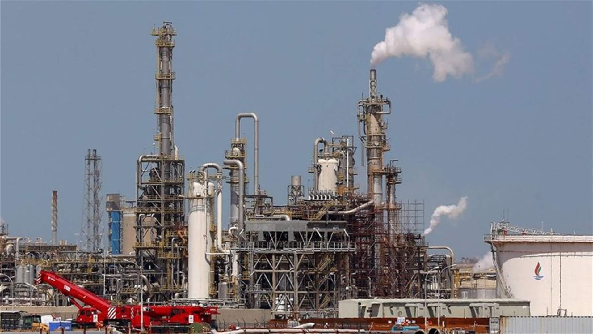 Kuwait raises security alert level at oil and commercial ports - KUNA