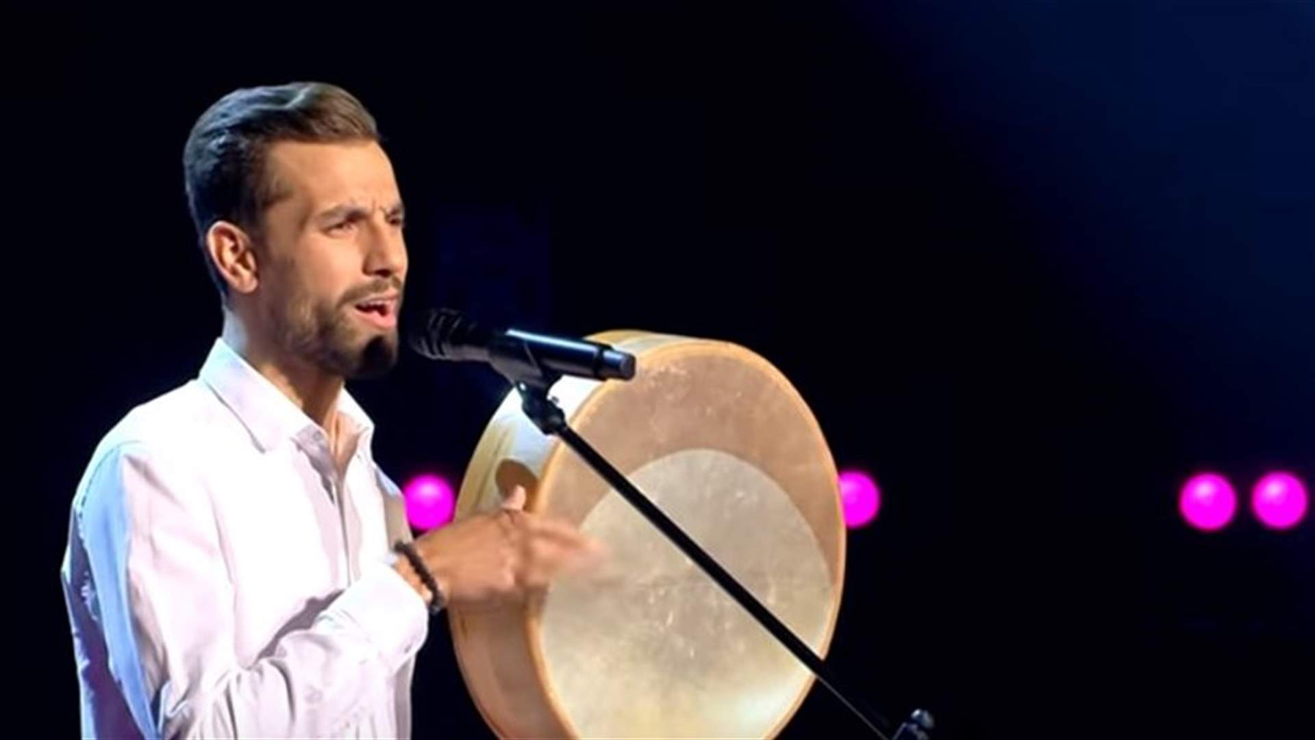 افتتاحية مبهرة في The Voice... موهبة مميزة خطفت قلوب المدربين والجمهور (فيديو)