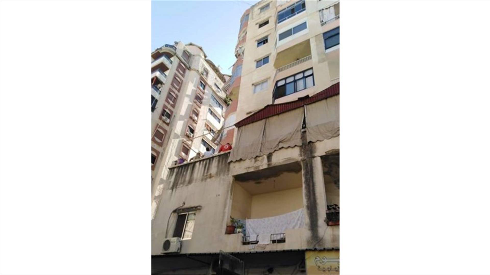 سقط من على شرفة منزله في صيدا...