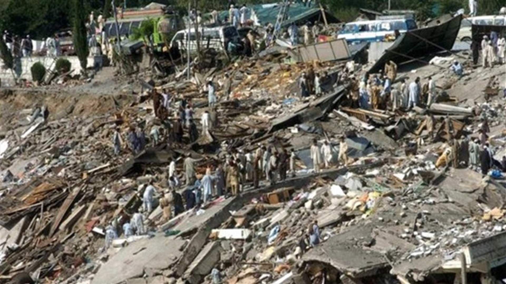19 قتيلاً وأكثر من 300 جريح في زلزال ضرب باكستان