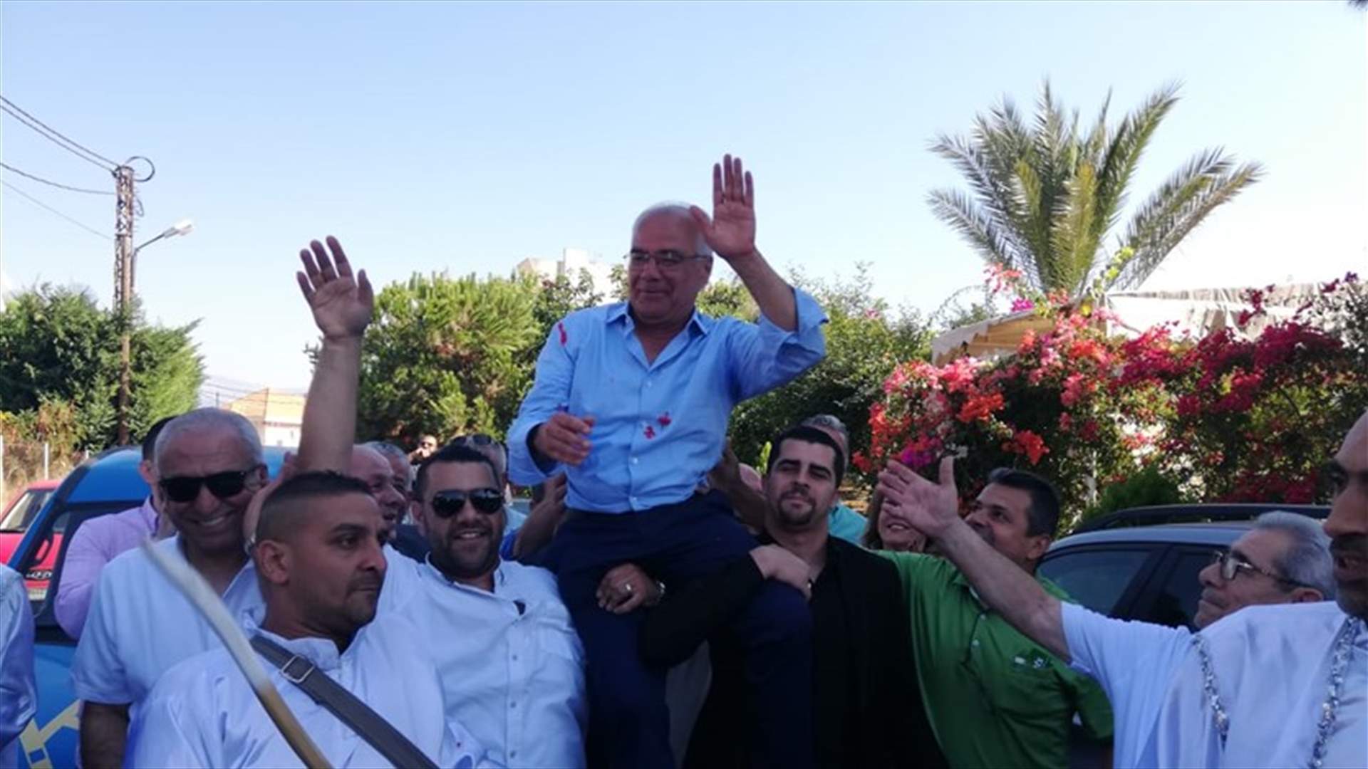 بالطبل والزمامير استُقبل الصحافي محمد صالح... (صور)