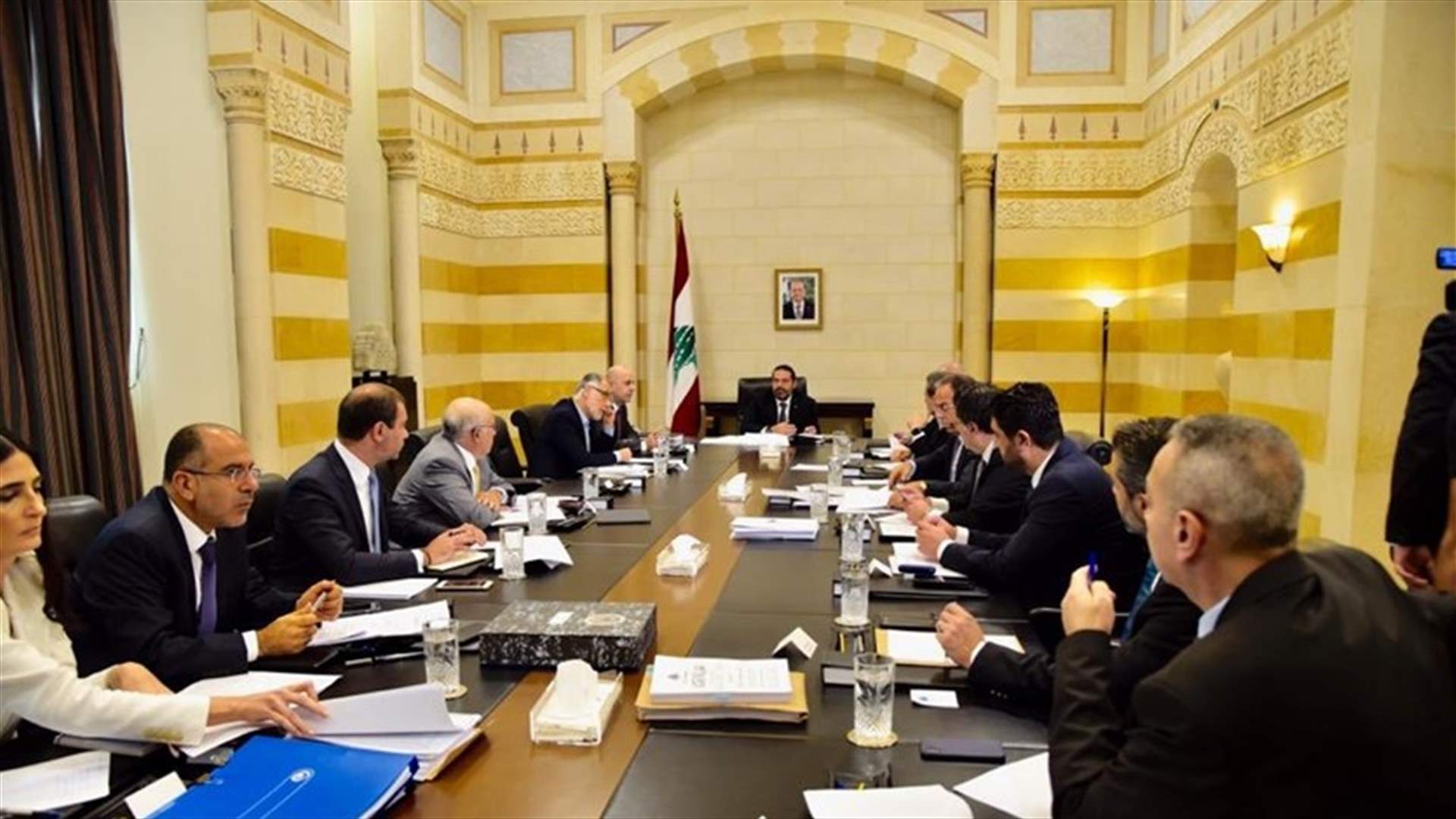 الحريري ترأس اجتماع اللجنة الوزارية لدراسة الاصلاحات... والتقى الشامسي