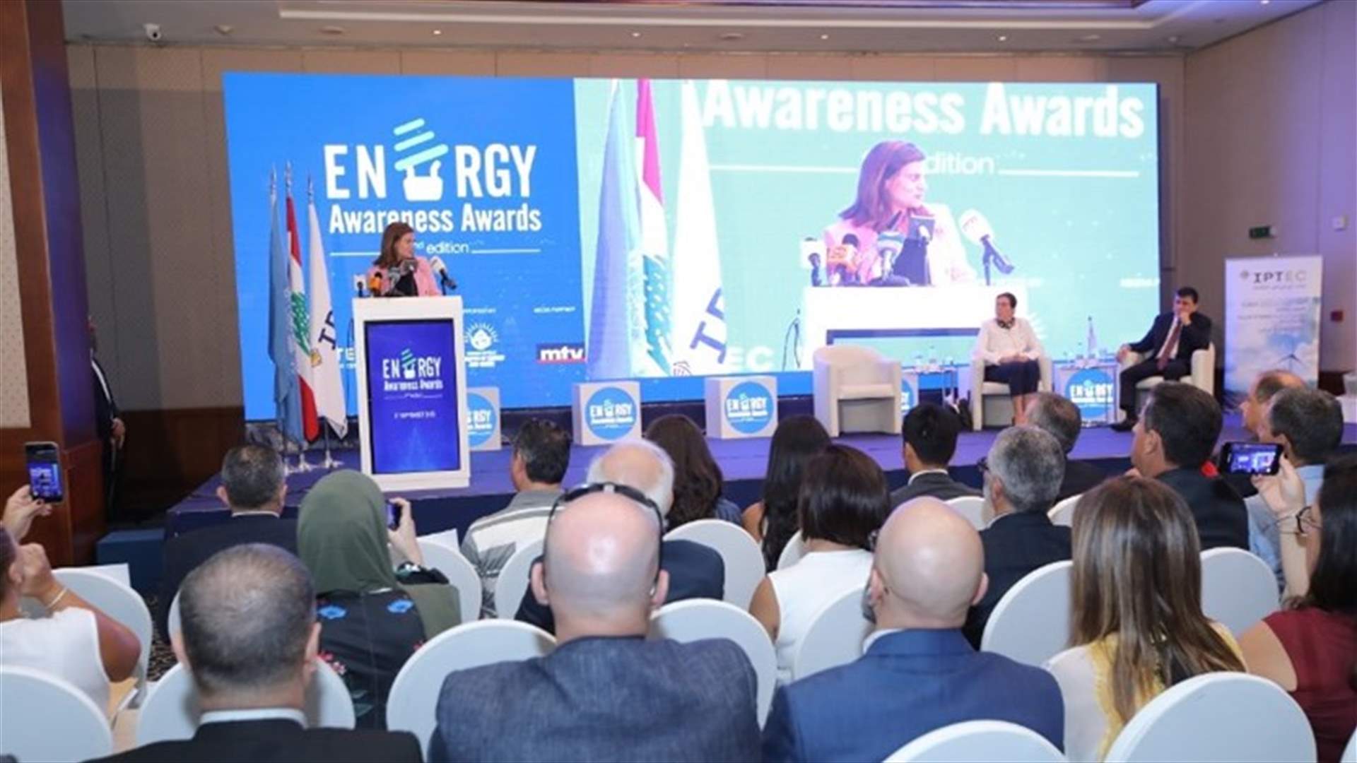 بستاني: الوزارة منفتحة على الافكار والمشاريع كافة للتقدم نحو مستقبل افضل لوطننا