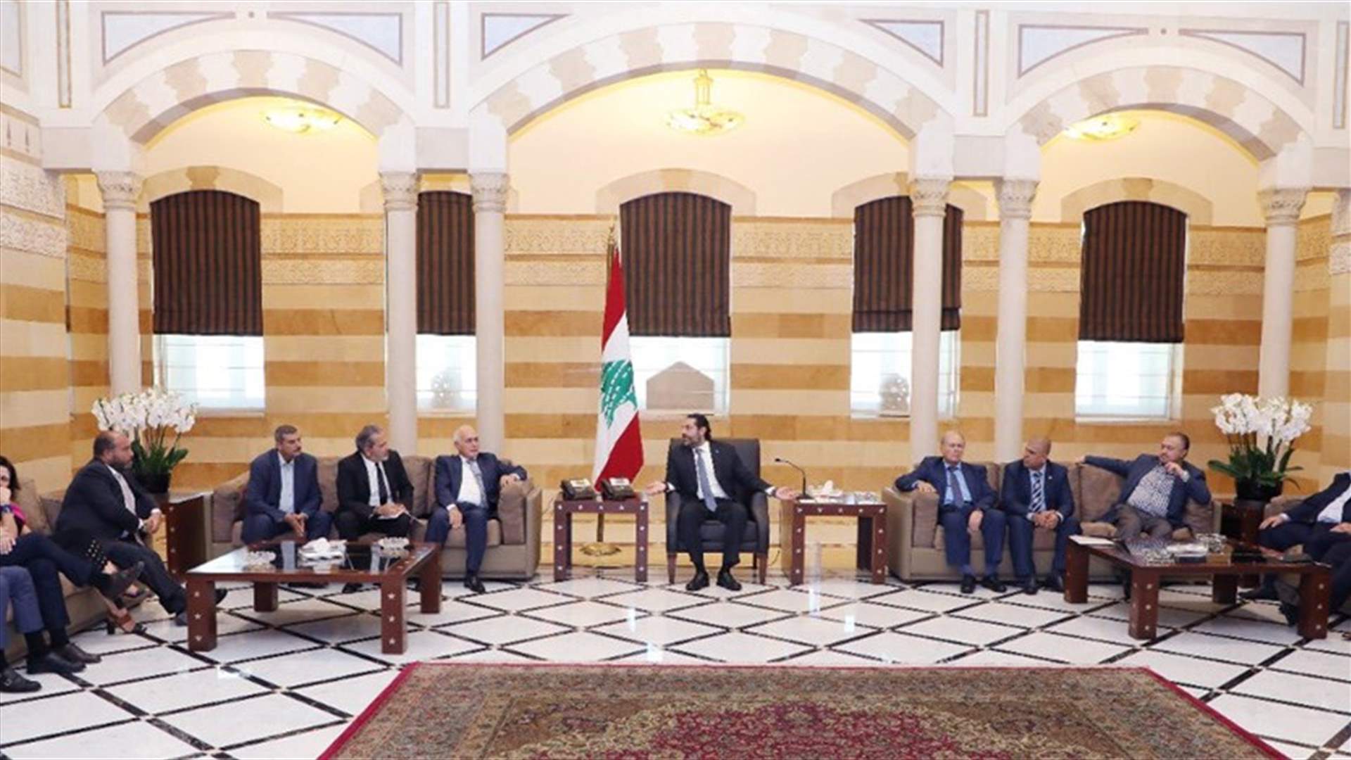 ممثلو قطاع المحروقات بعد لقاء الحريري: توصلنا الى حلّ