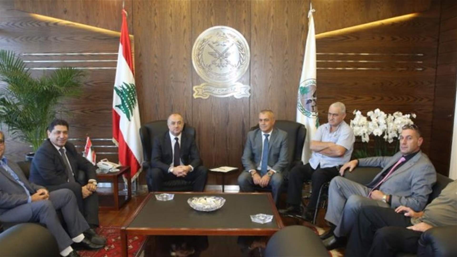 بو صعب استقبل ضباطا لم تبت استقالتهم ورتباء متقاعدين