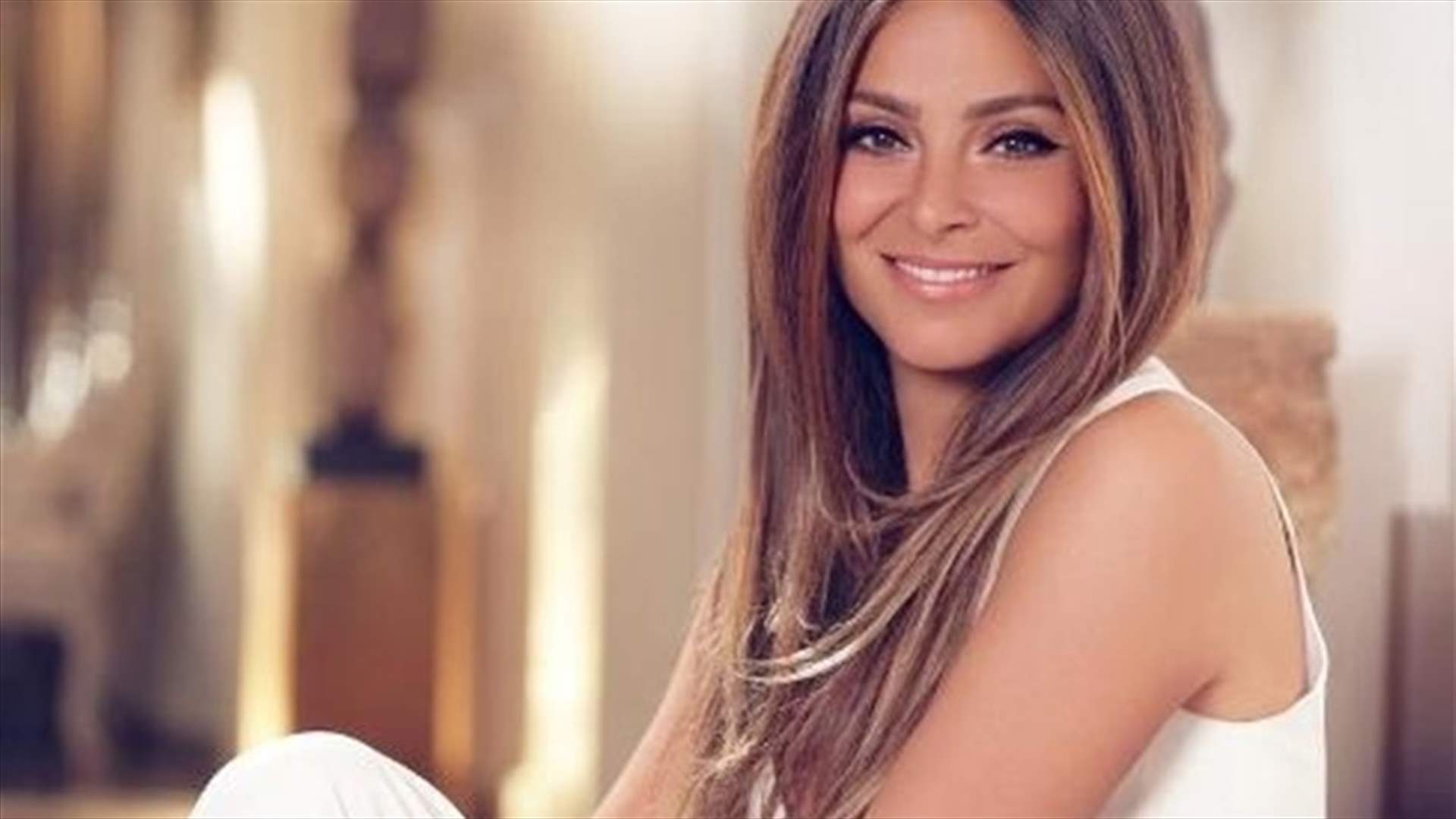ريما فرنجية تتألّق بالأحمر وترقص فرحاً إلى جانب العروس (فيديو)