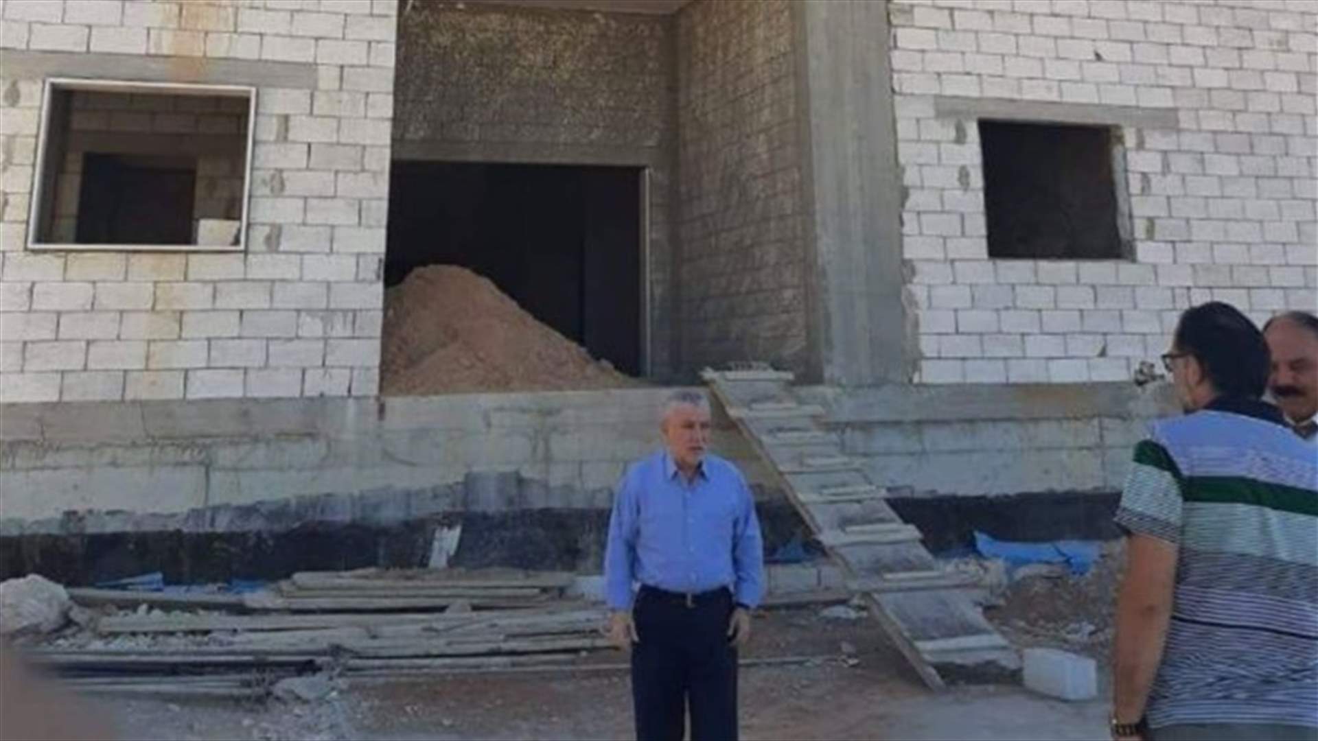 محمد نصرالله اطلع على مجريات أعمال بناء مستشفى جب جنين الحكومي