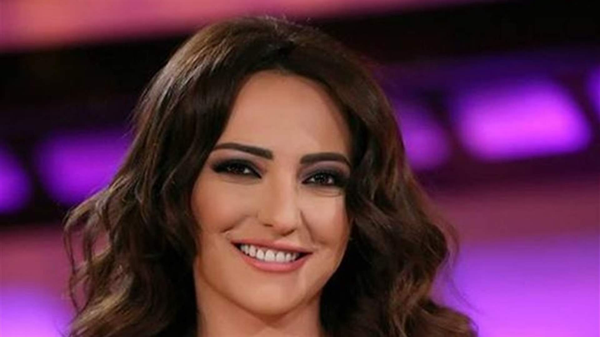 كلام جارح بحقّ أمل عرفة يدفعها إلى إغلاق حسابها: بعيداً عن غريزة القطيع!