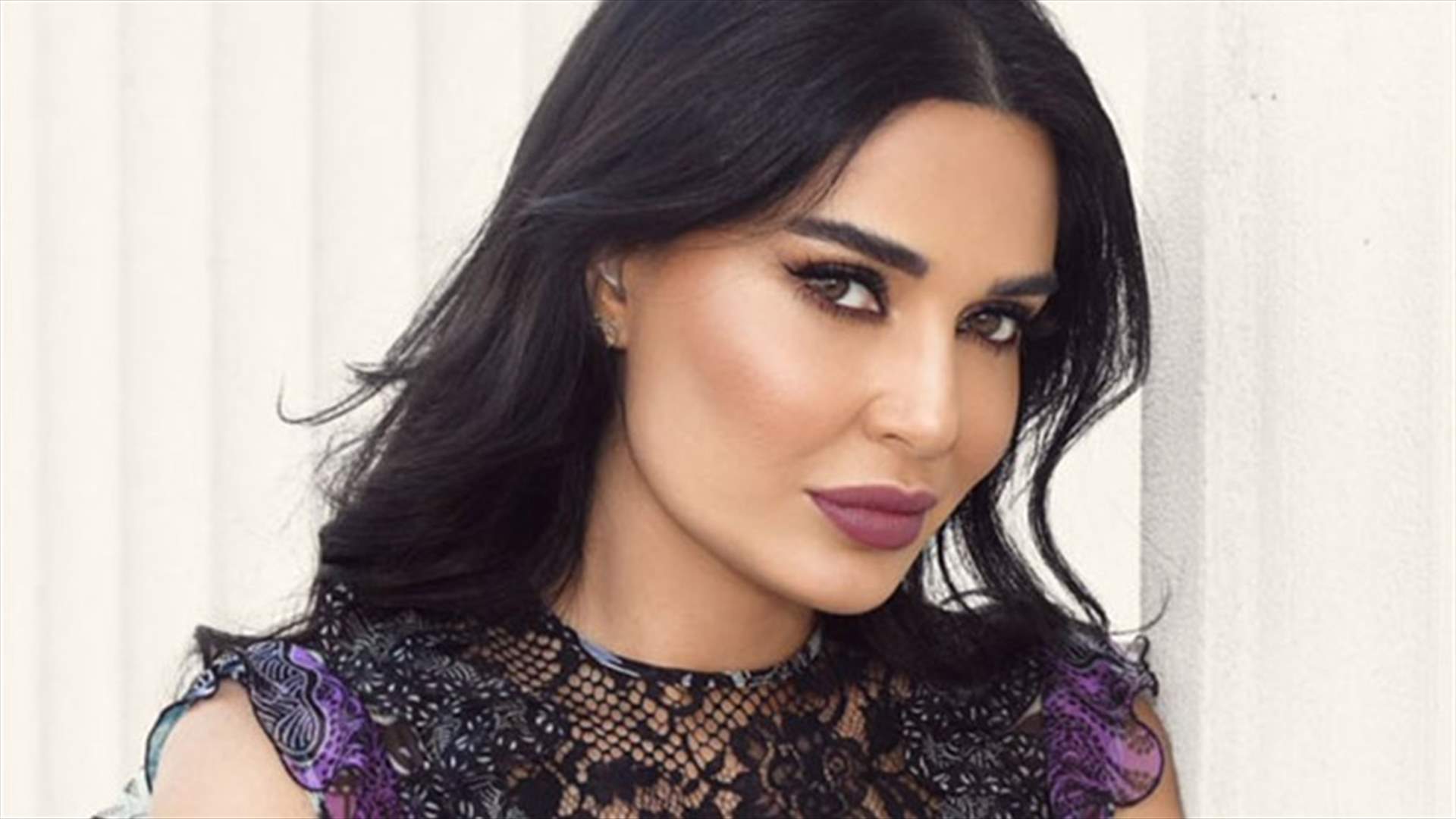 سيرين عبد النور تودع فصل الصيف بصورة من المسبح ...&quot;آخر ايام الصيفية&quot;
