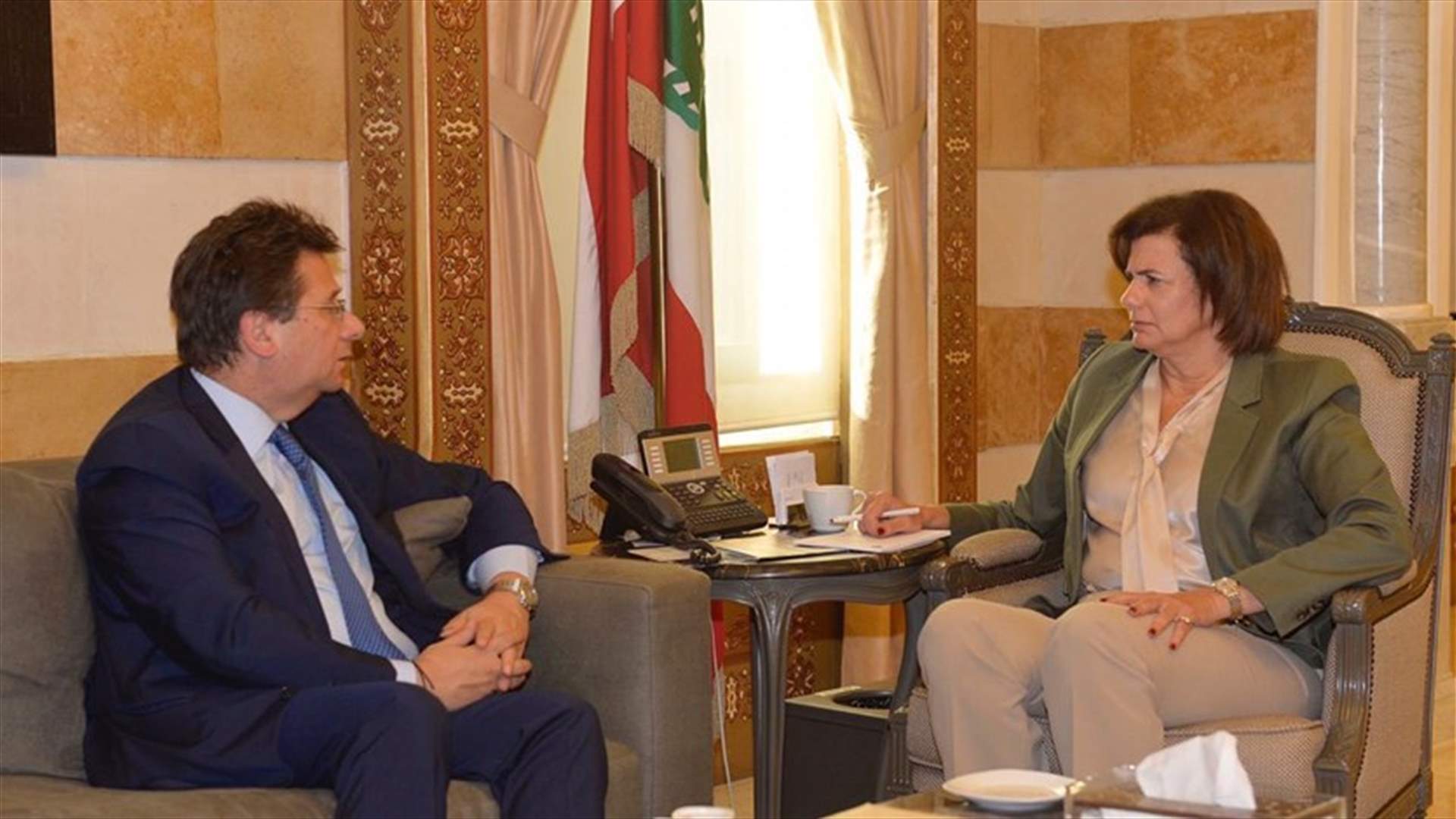 كنعان زار الحسن وعرض معها لقضية اضراب الشاحنات وقضايا متنية