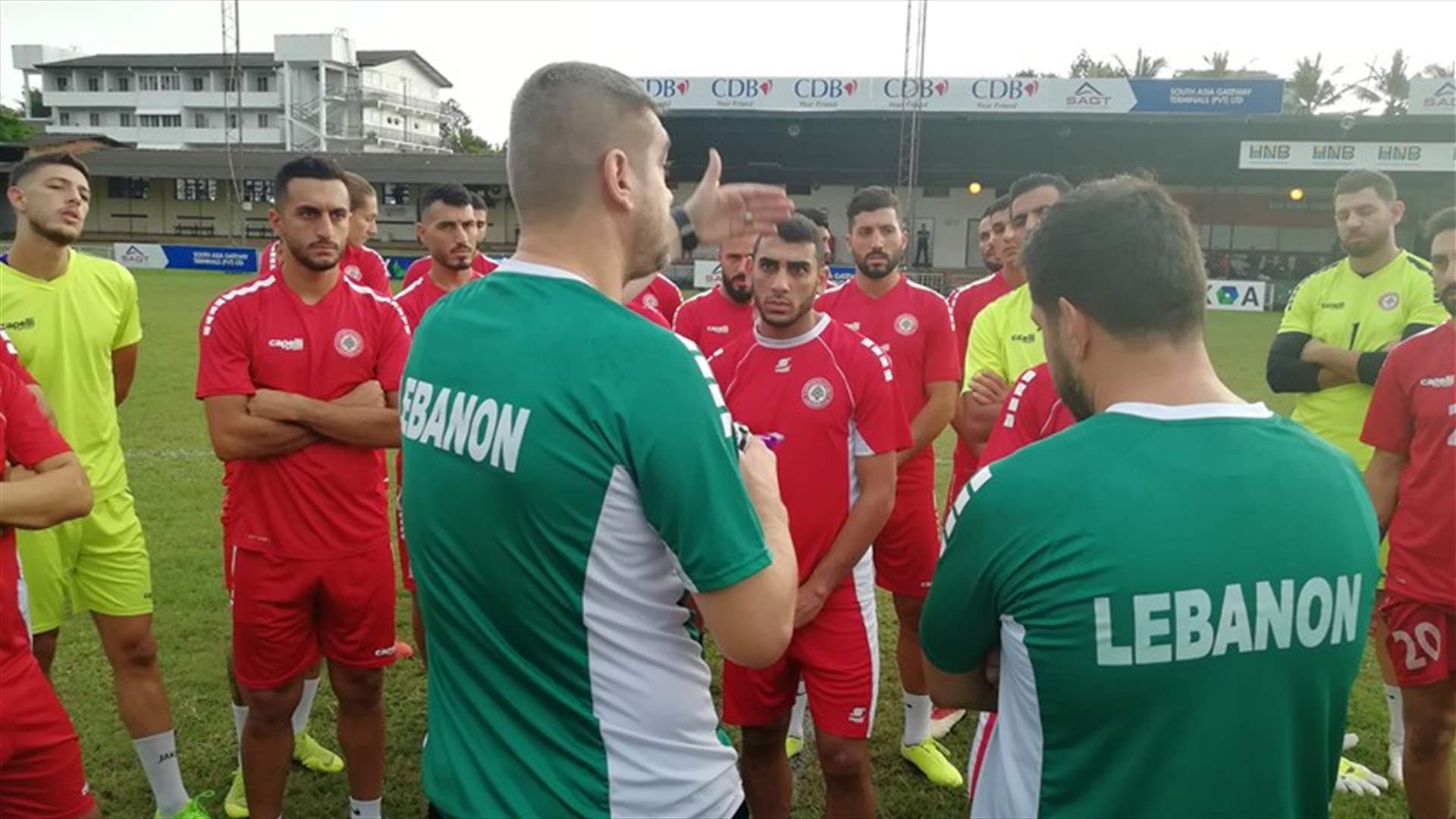 منتخب لبنان لكرة القدم يستعد للقاء سريلانكا