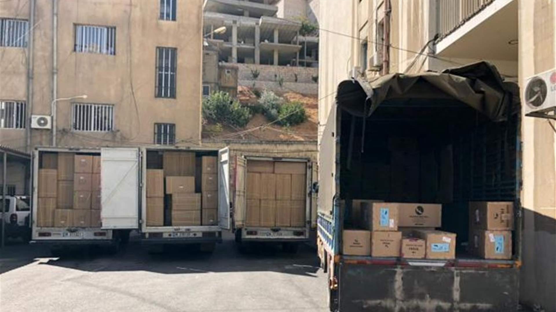 حاول نقل و تفريغ كمية كبيرة من الأحذية المهرّبة تمهيدا لتوزيعها على الاسواق اللبنانية...