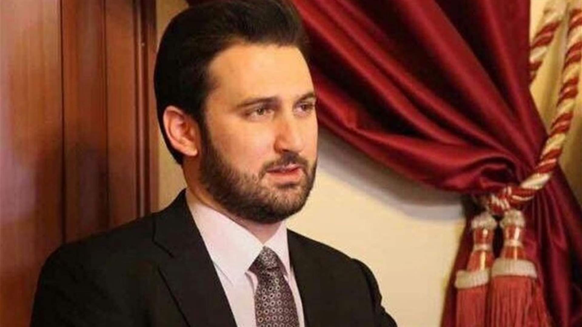 تيمور جنبلاط يتابع حرائق الشوف ويدعو المواطنين للمساعدة