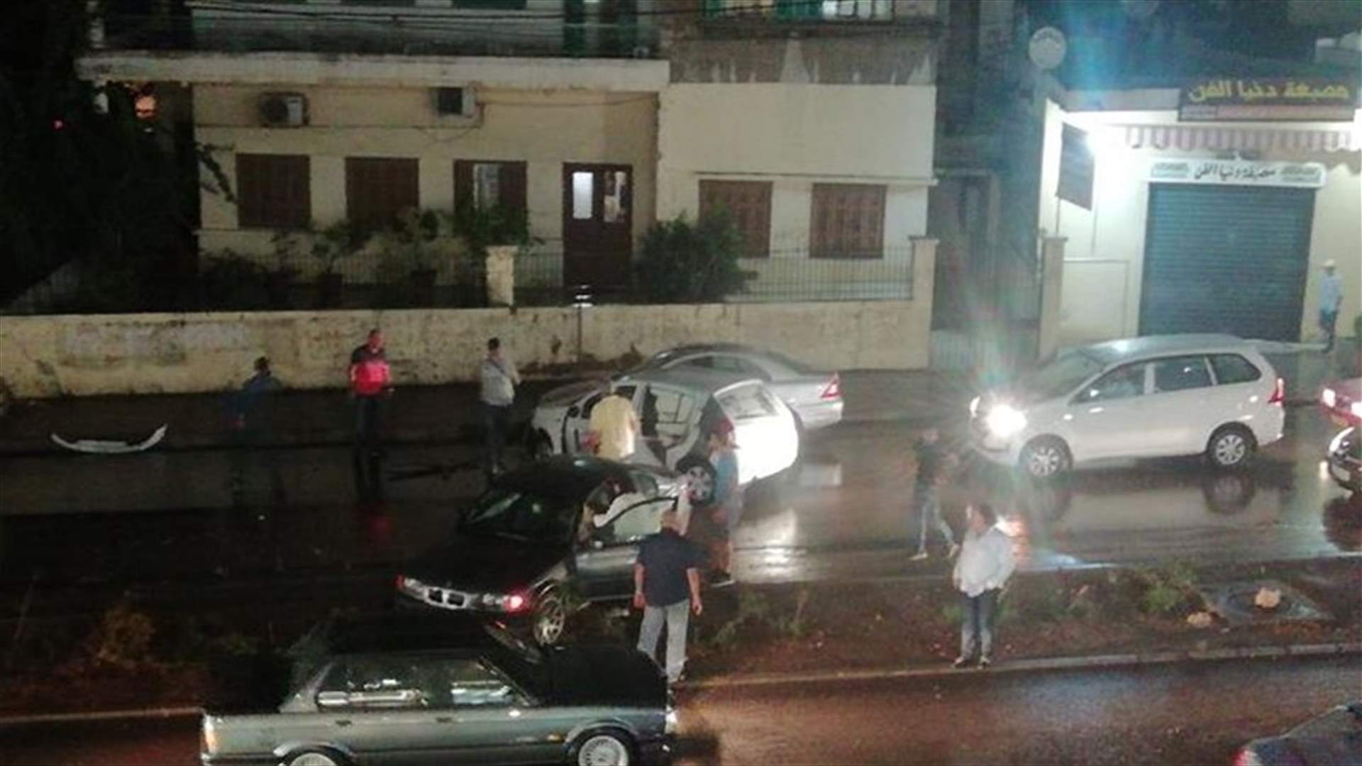 جريحان بحادث بين 4 سيارات في صيدا (صورة)